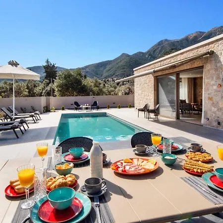 ヴィラ Anthelia By *